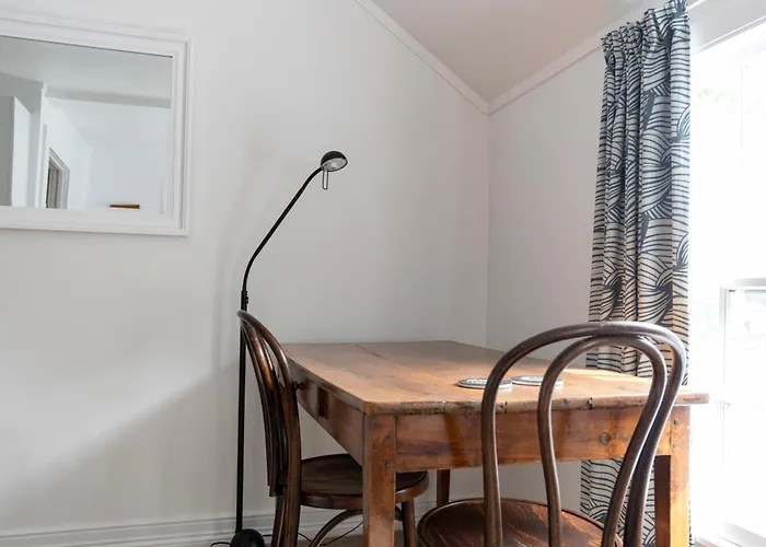 The Old Oak Boutique Hotel