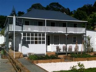 The Old Oak Boutique Mangonui